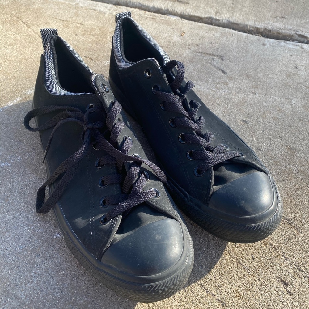 Unisex Black Classic Converse All Stars